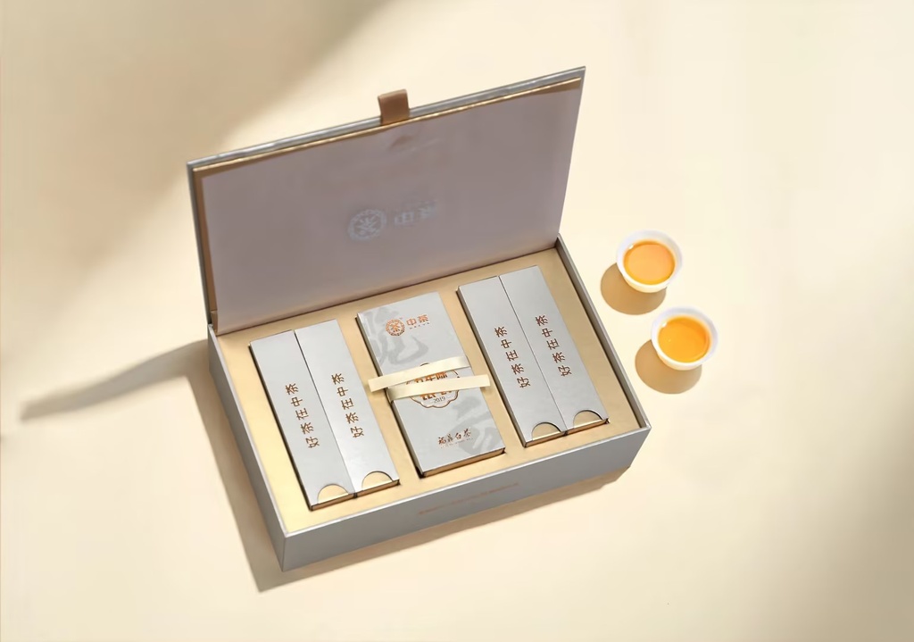 中茶51020览云五年陈白毫银针60g